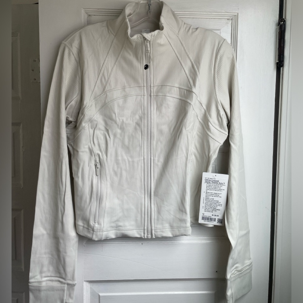 NWT Lululemon Cropped Define Jacket *Ribbed Nulu